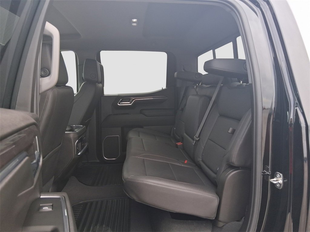 2023 Chevrolet Silverado 1500 LTZ photo 13