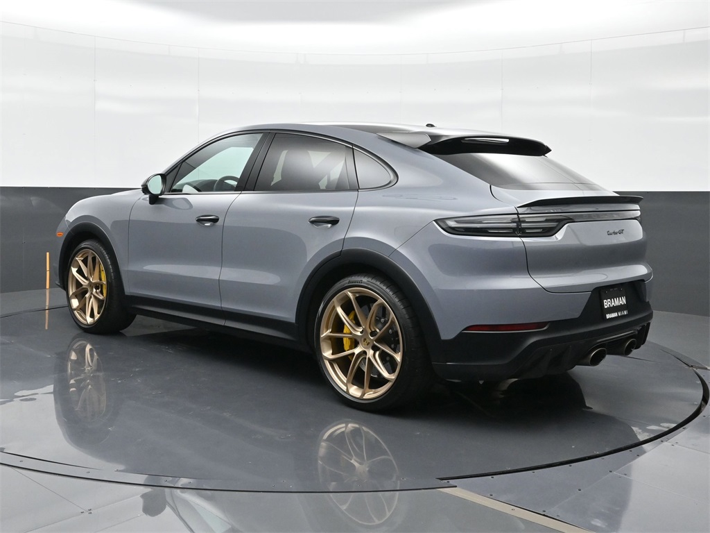 2023 Porsche Cayenne Coupe Turbo GT photo 3