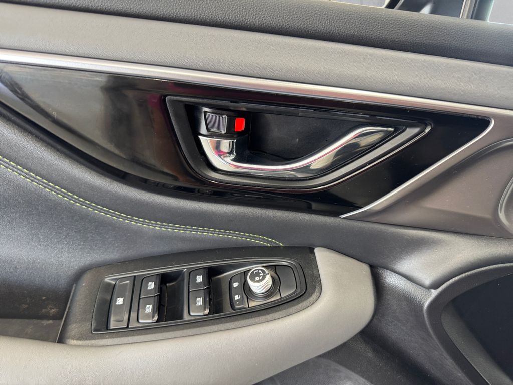 2025 Subaru Outback Onyx Edition photo 12