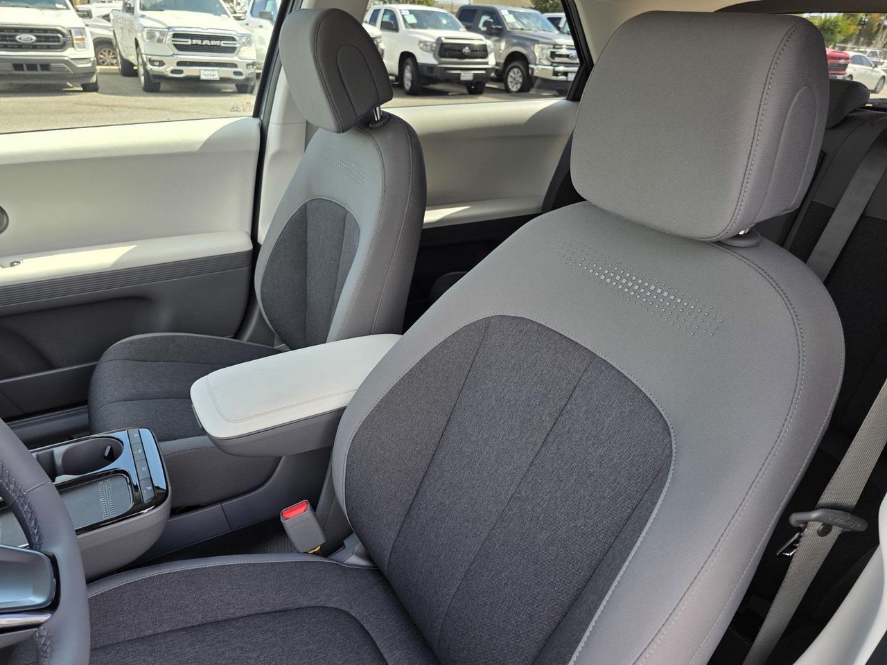 2025 Hyundai Ioniq 5 SE Standard Range photo 21