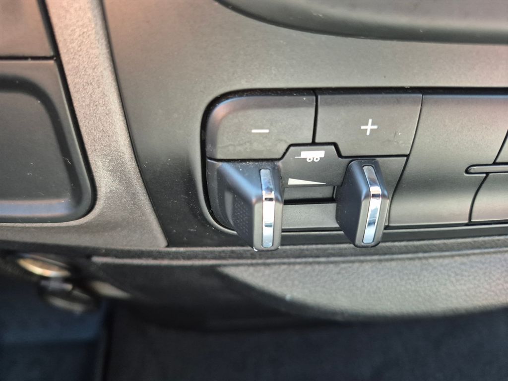 2017 Ram 1500 Express photo 14