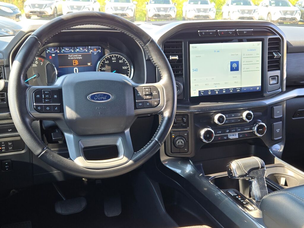 2022 Ford F-150 XLT photo 13