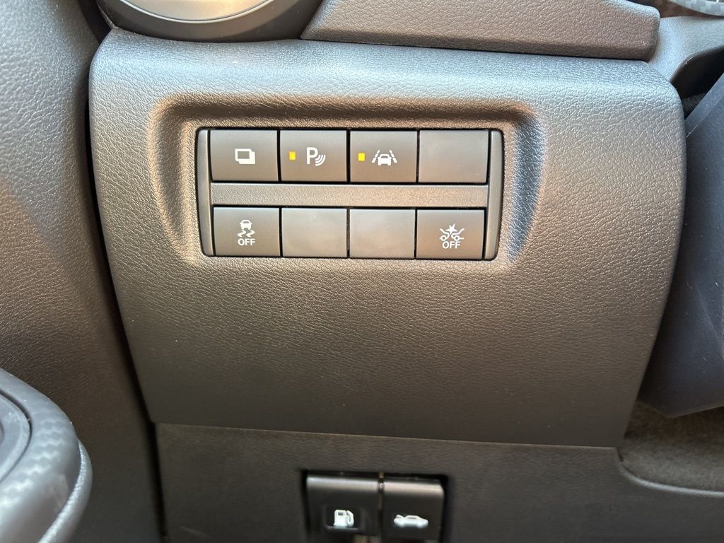 2025 Nissan Versa S photo 22