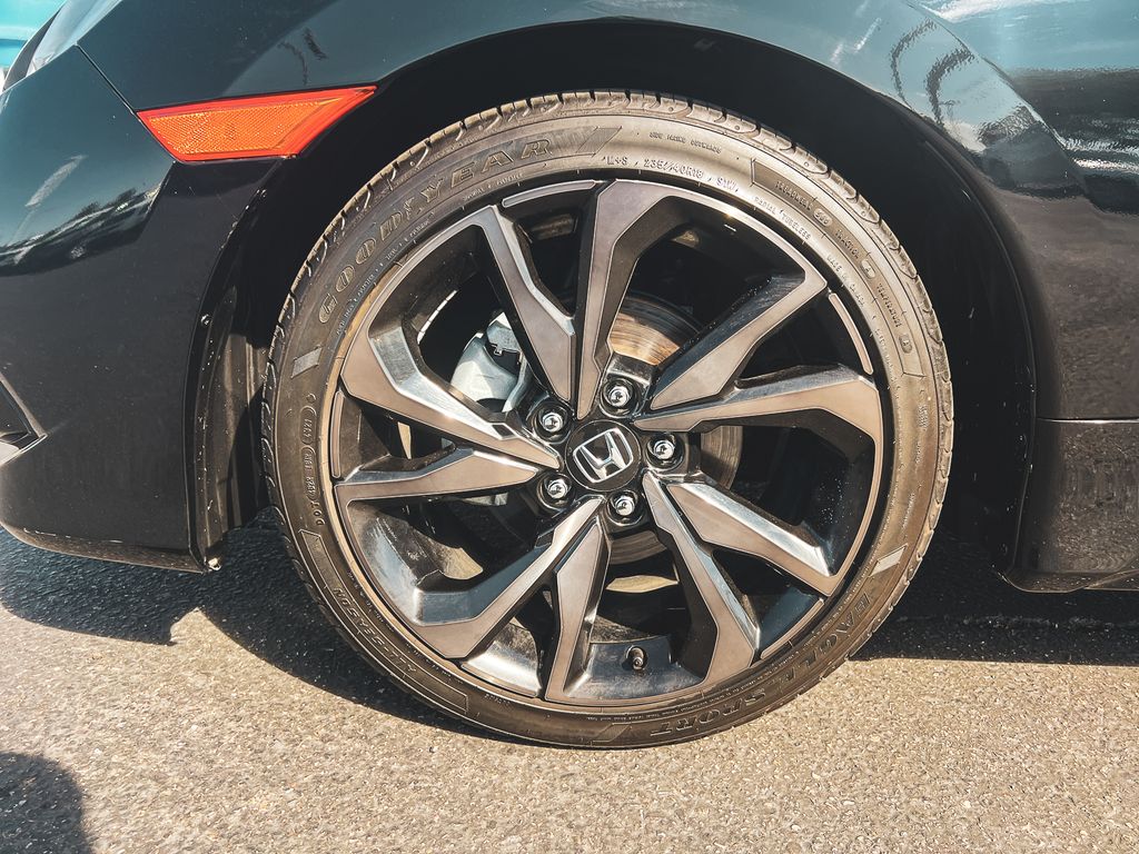 2019 Honda Civic Sport photo 12
