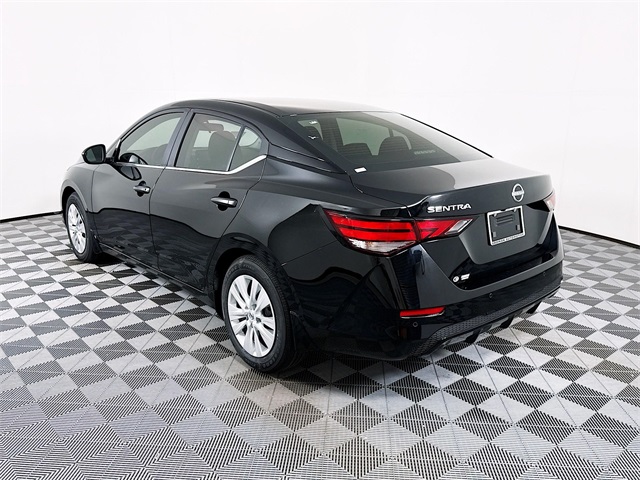 2025 Nissan Sentra S photo 17
