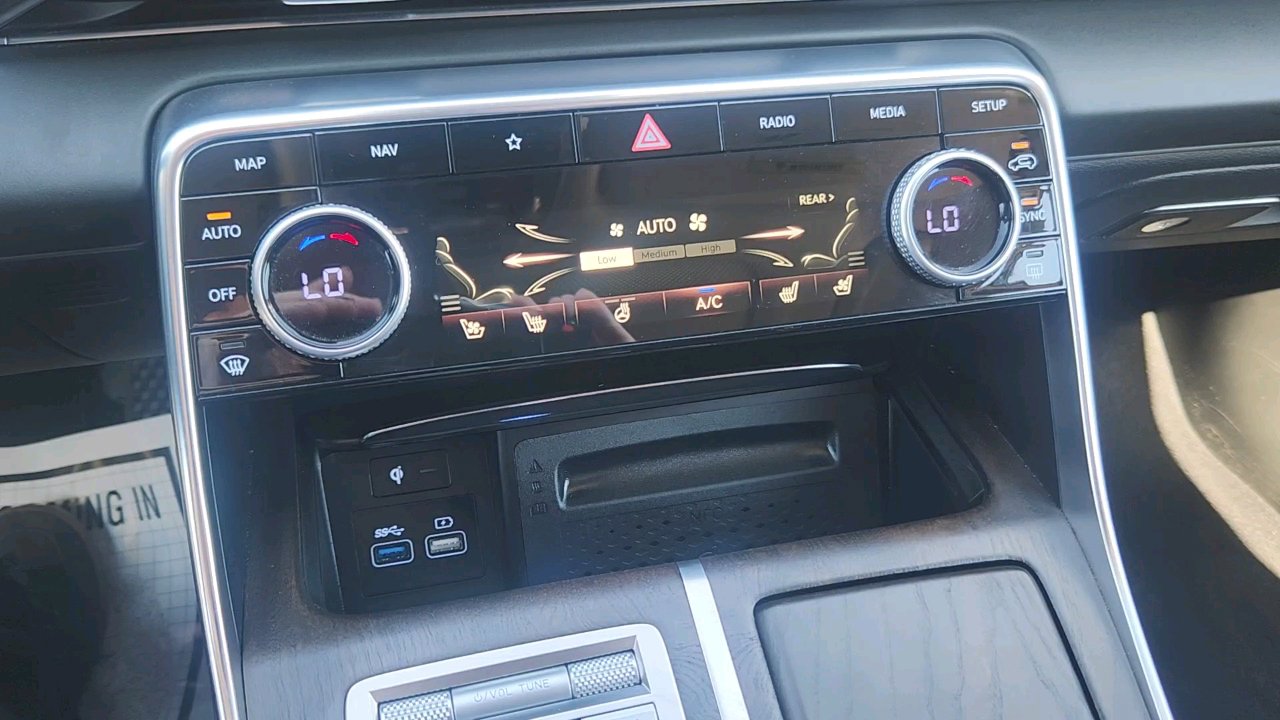 2024 Genesis GV80 3.5T photo 10