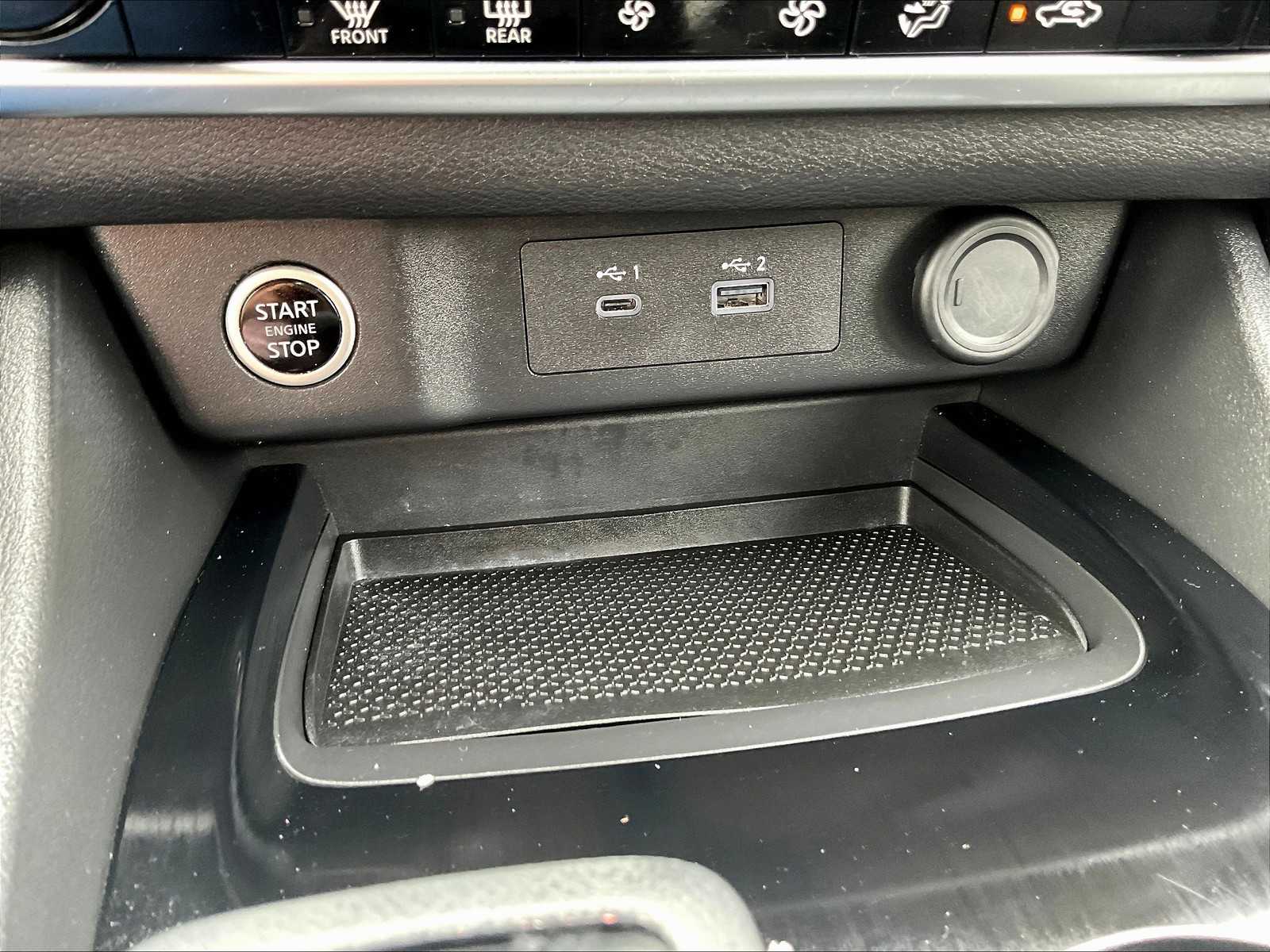 2023 Nissan Rogue SV photo 24