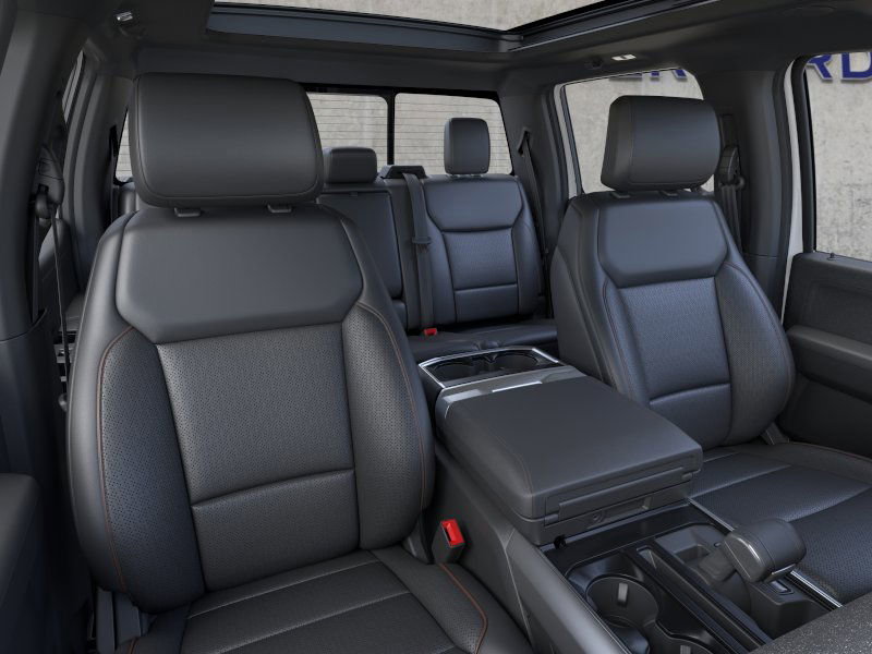 2025 Ford F-150 Lariat photo 2