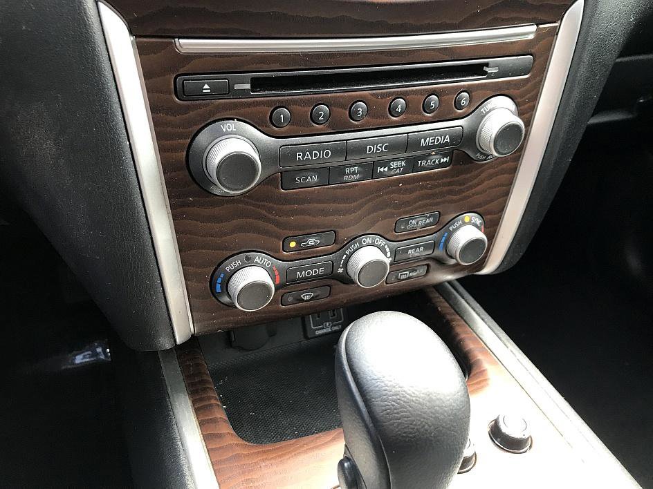 2020 Nissan Pathfinder Platinum photo 18
