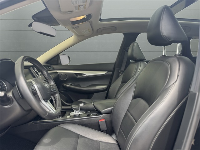 2021 Infiniti QX50 Luxe photo 11
