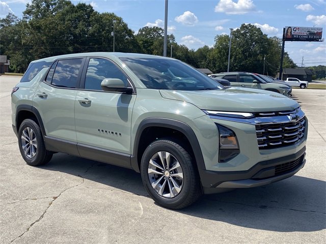 2026 Chevrolet Equinox LT photo 4