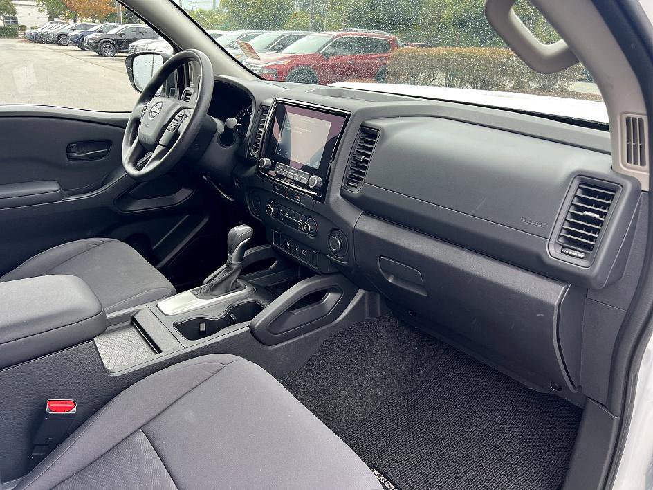 2024 Nissan Frontier S photo 17