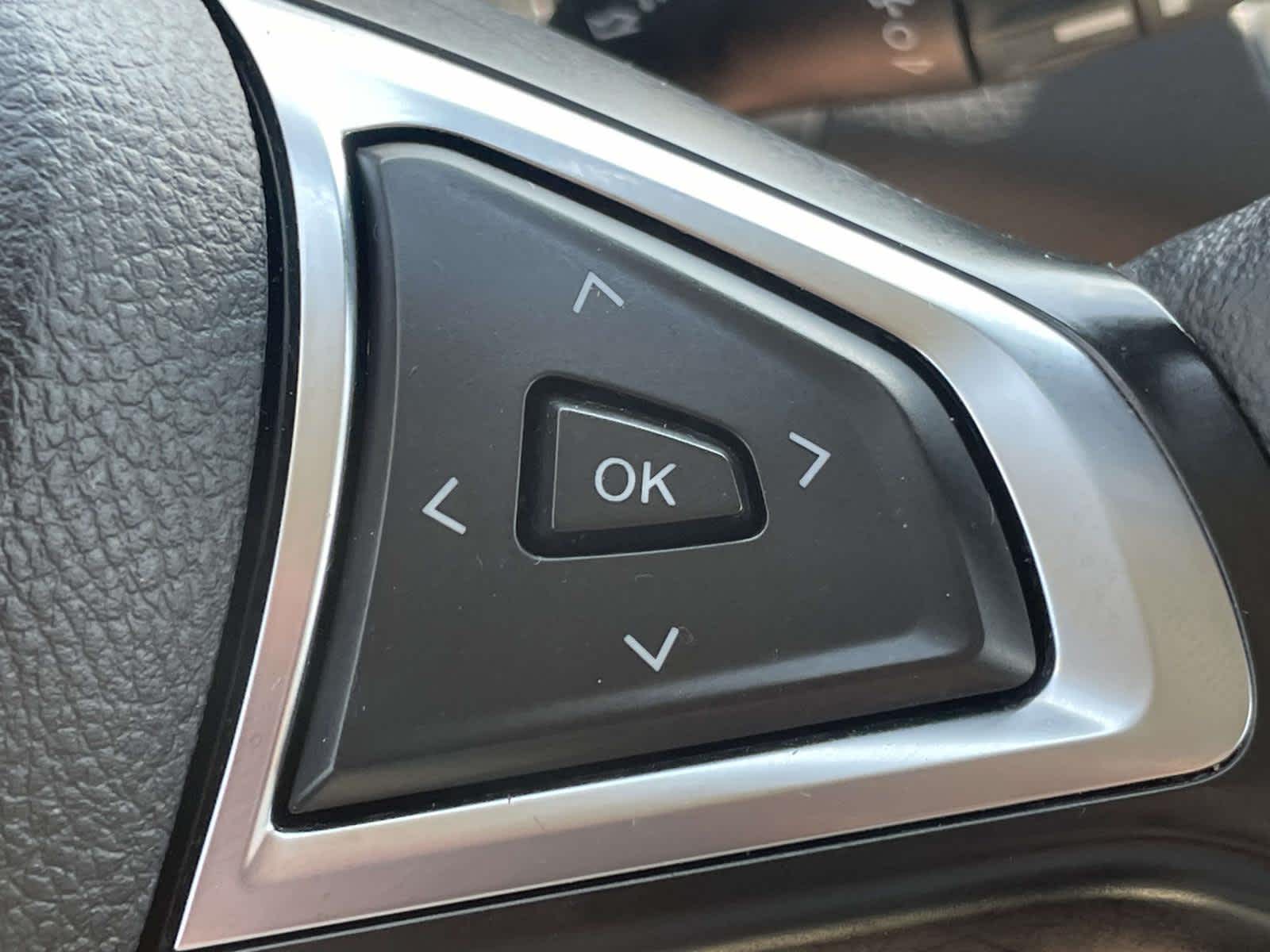 2024 Ford Edge Titanium photo 31