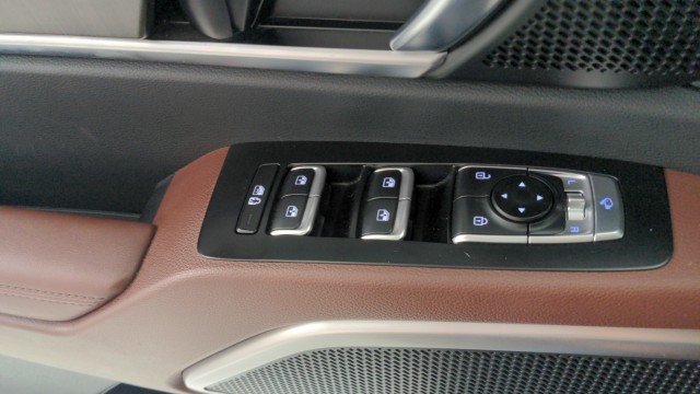 Used 2024 EBONY BLAC Kia EX image 19