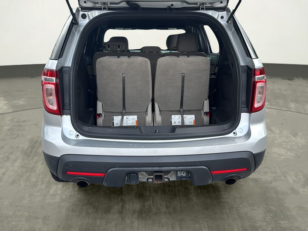 2015 Ford Explorer XLT photo 35