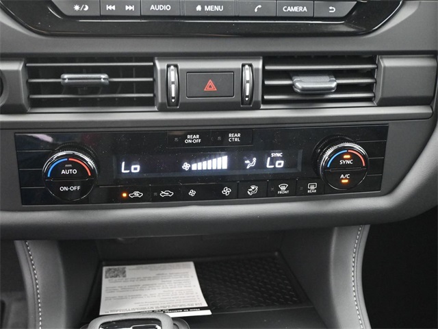 2025 Nissan Pathfinder S photo 4