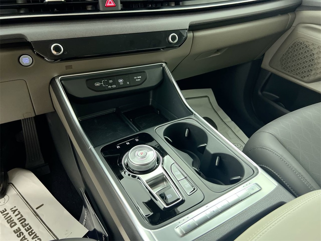 2025 Kia Carnival EX photo 21