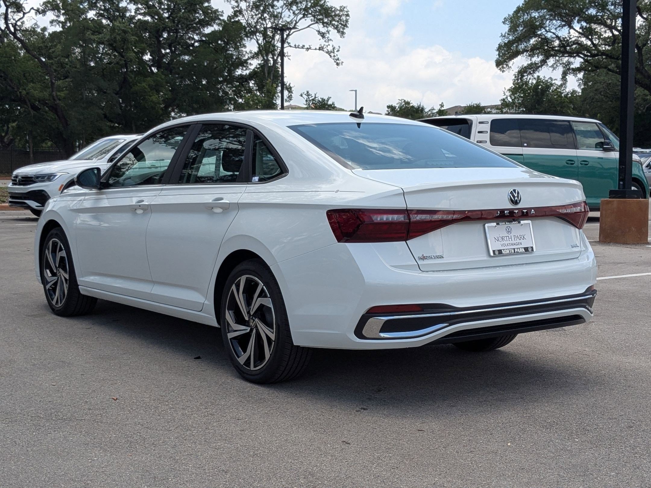 2025 Volkswagen Jetta SEL photo 3