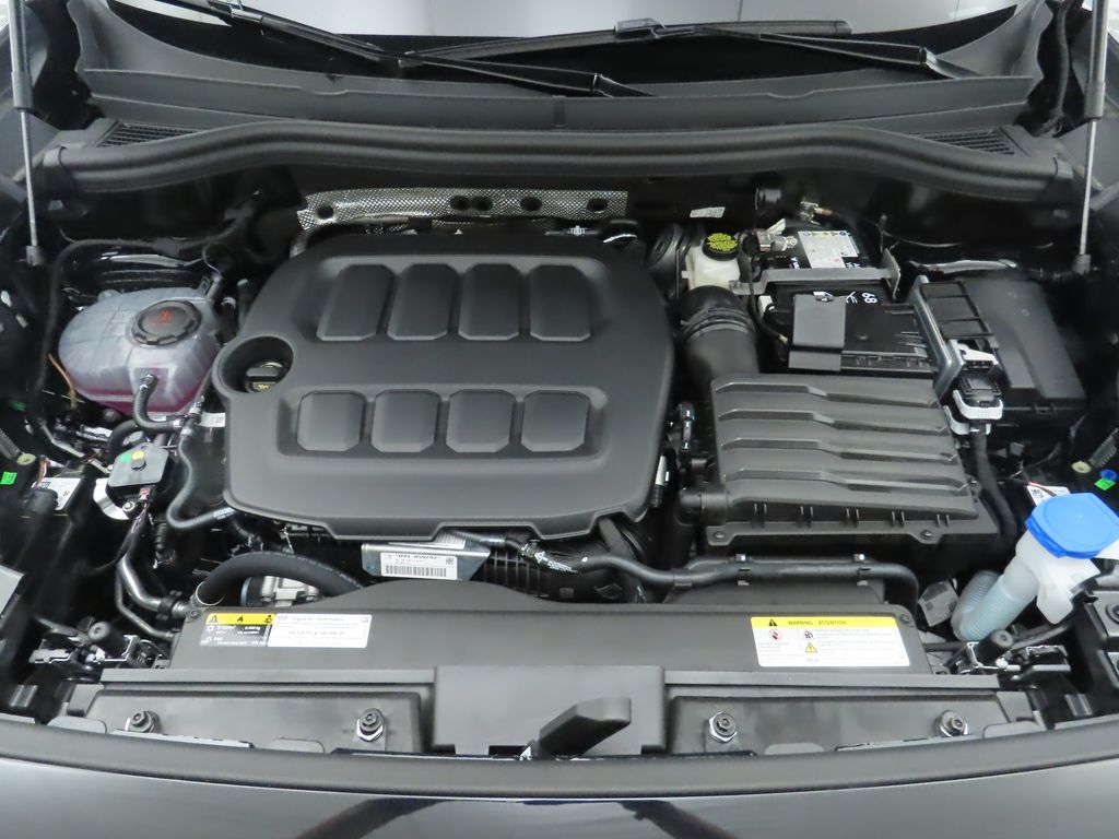 2025 Volkswagen Tiguan SE R-Line Black photo 29