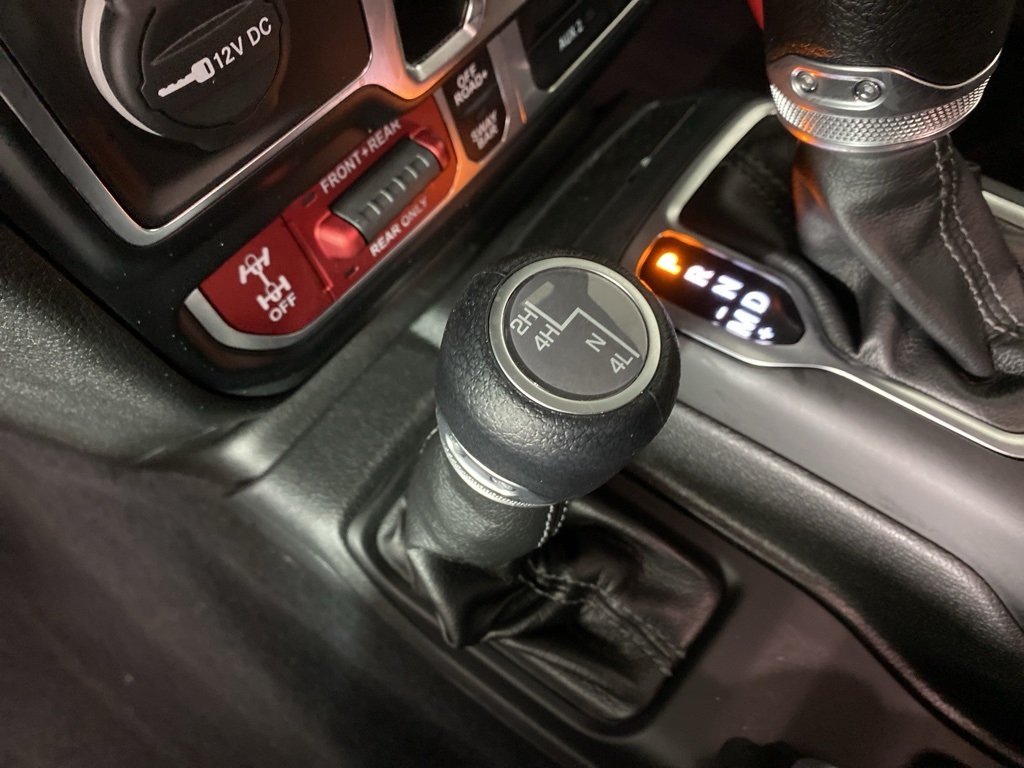 2024 Jeep Wrangler Rubicon photo 16