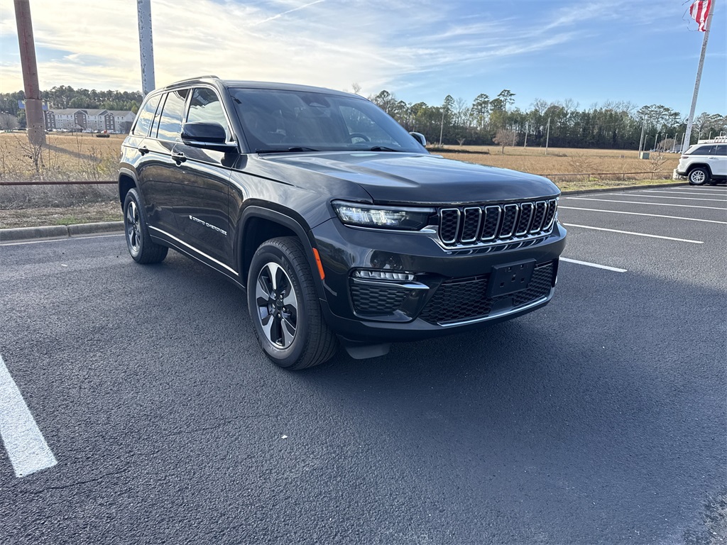 2024 Jeep Grand Cherokee 4xe's photo