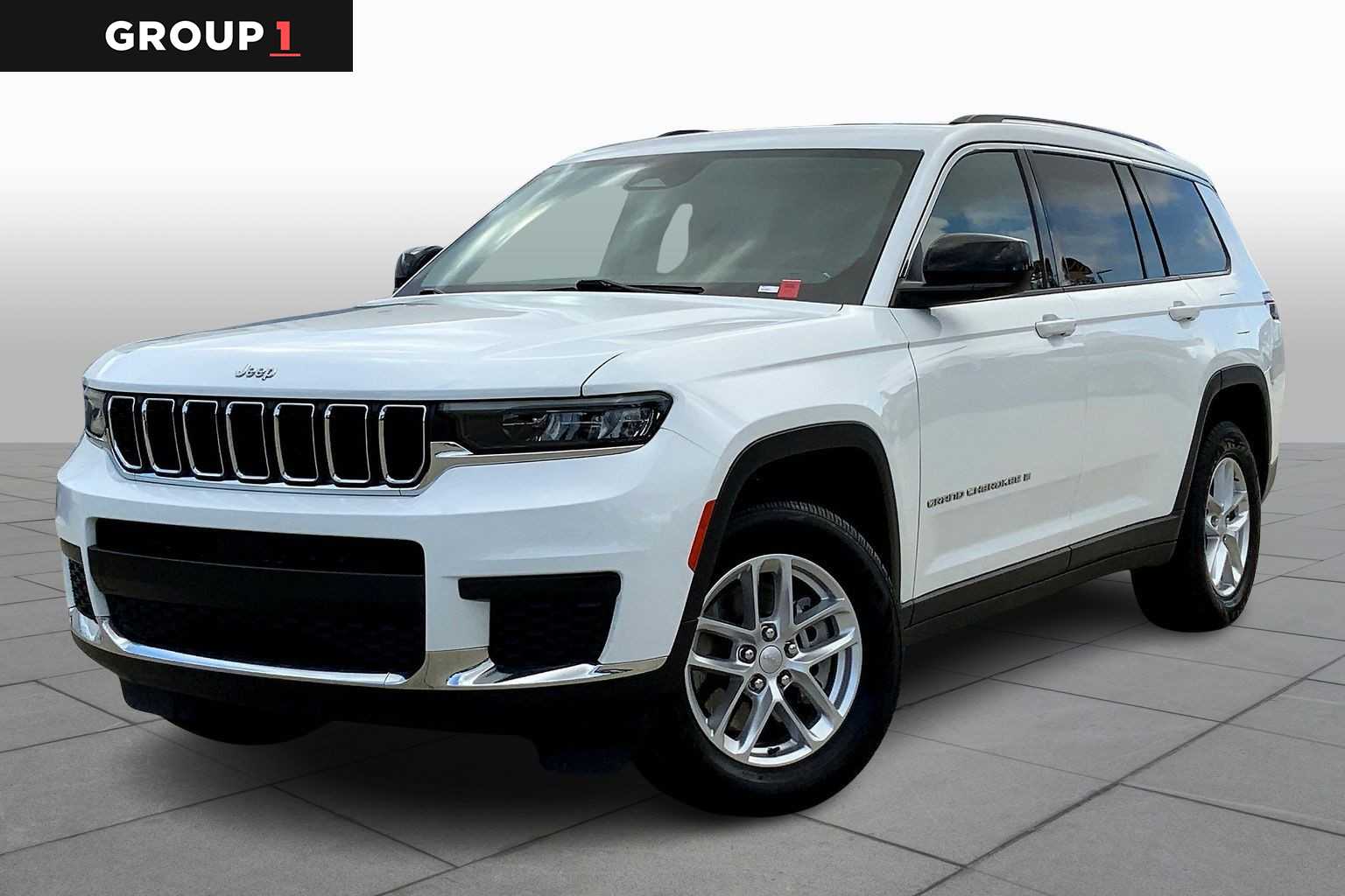 2023 Jeep Grand Cherokee L Laredo's photo