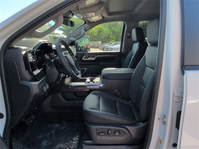2026 Chevrolet Silverado 2500HD photo 4