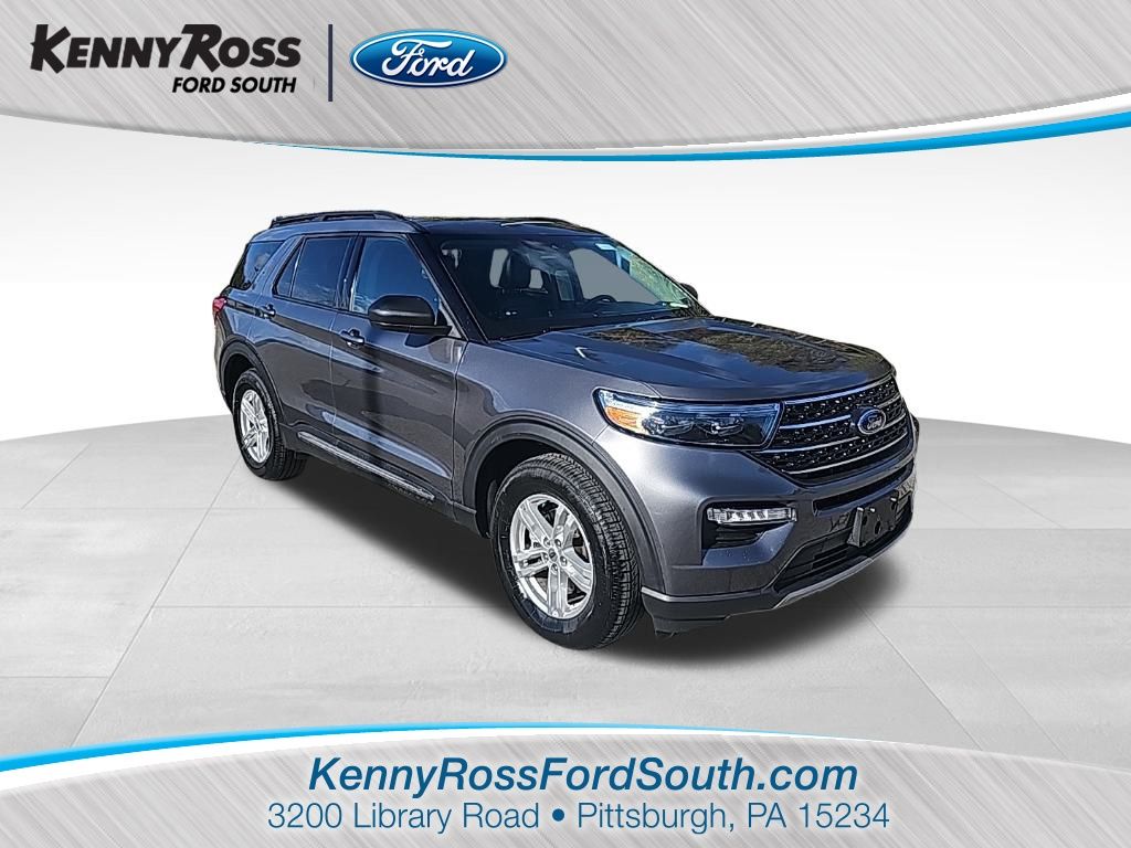 2022 Ford Explorer XLT's photo