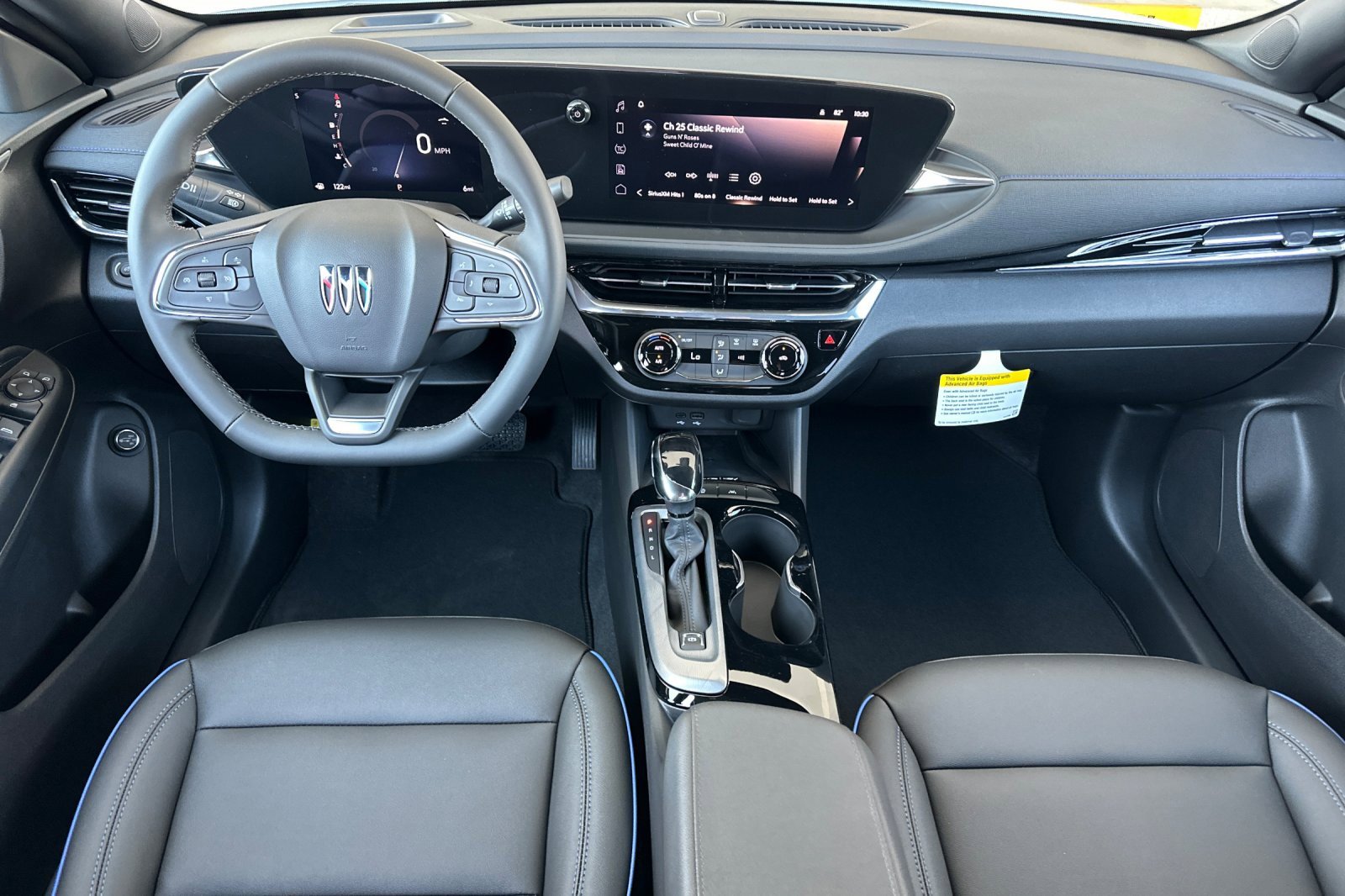 2025 Buick Envista ST photo 12