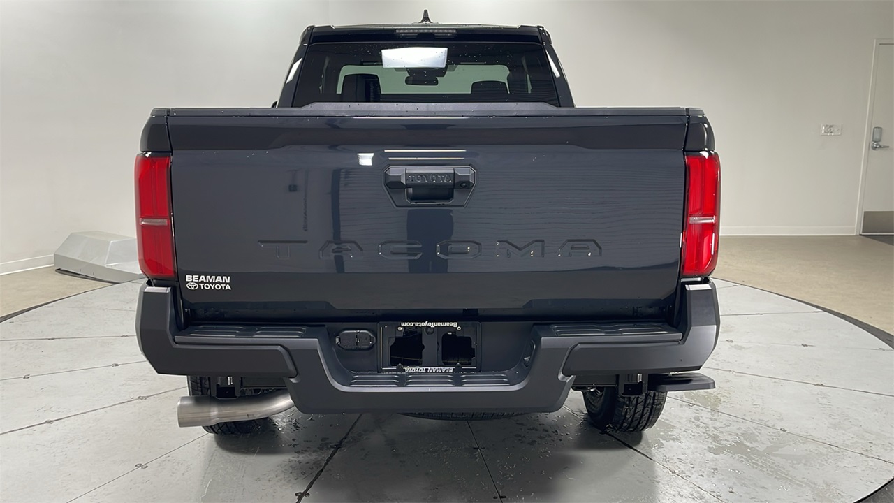 2025 Toyota Tacoma SR XtraCab photo 4