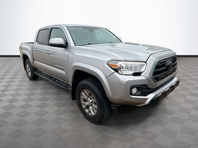 2019 Toyota Tacoma SR5's photo