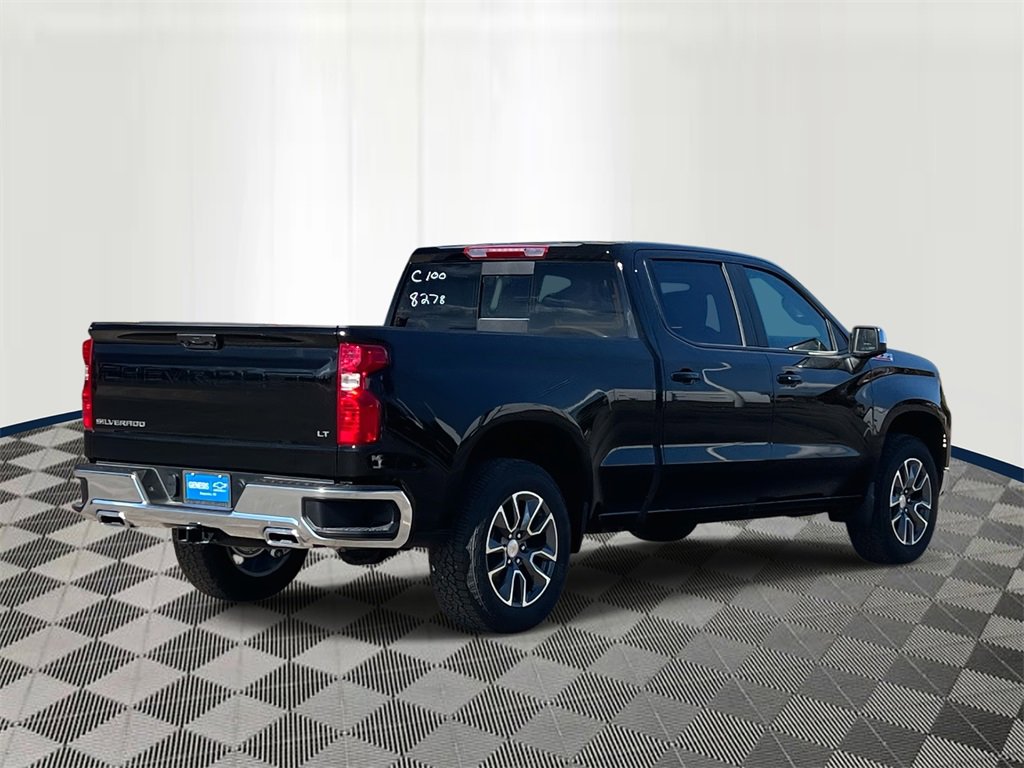 2026 Chevrolet Silverado 1500 LT photo 4
