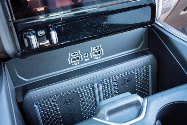 2026 Ram 3500 Laramie photo 23