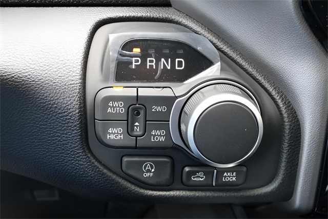 2025 Ram 1500 Big Horn Lone Star photo 18
