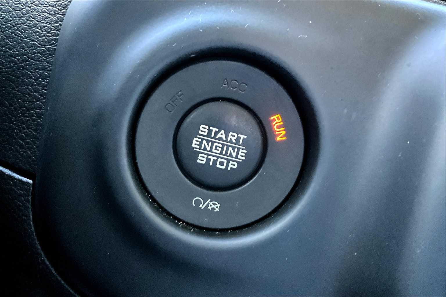 2019 Jeep Wrangler Sport S photo 28