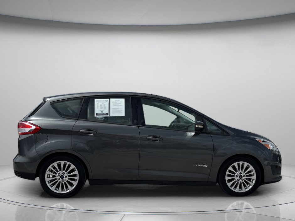 2017 Ford C-Max Hybrid SE photo 2