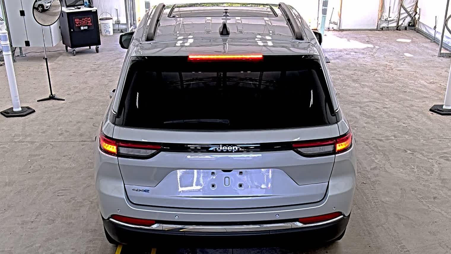 2023 Jeep Cherokee 4xe photo 2