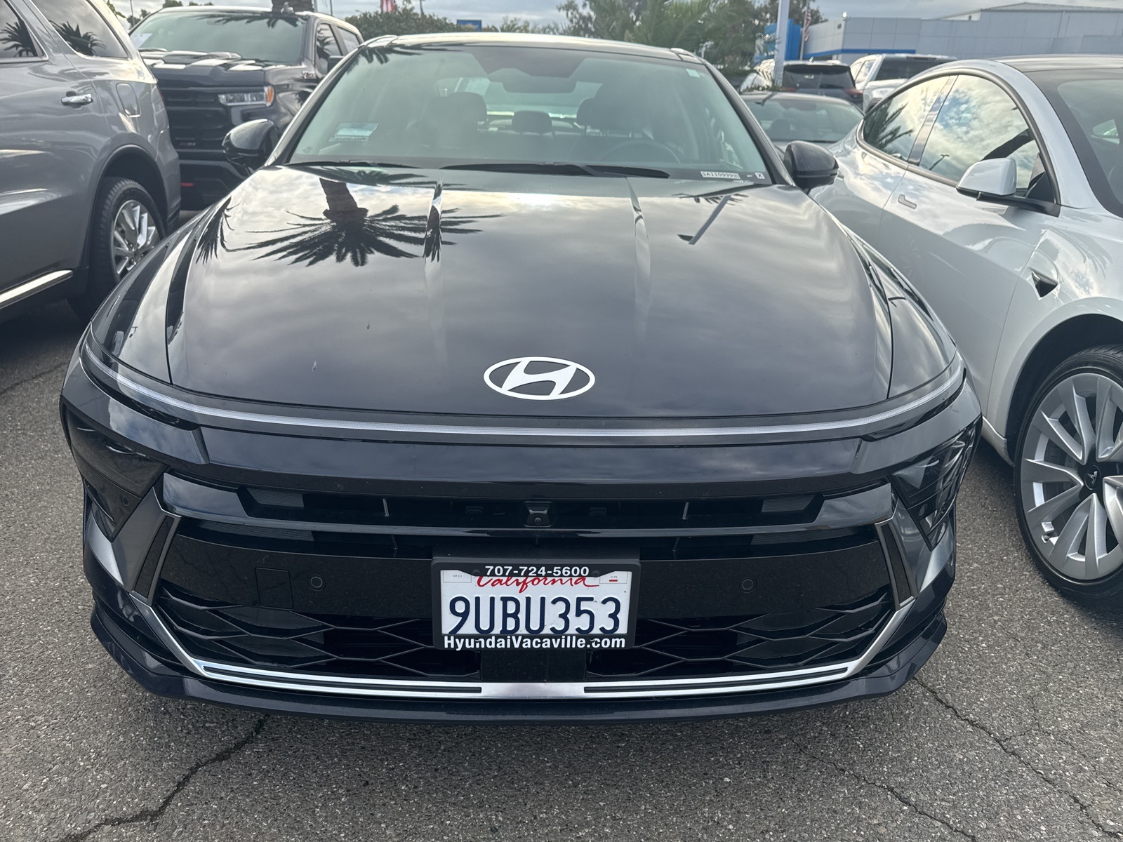 2025 Hyundai Sonata Hybrid Limited photo 2