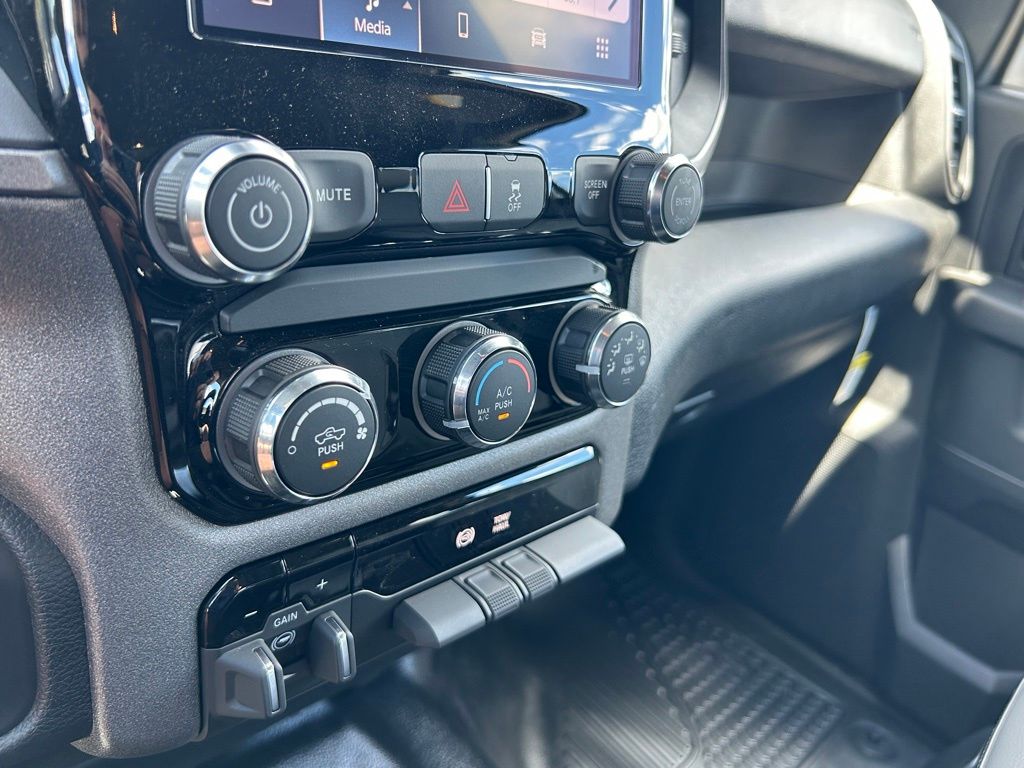 2026 Ram 3500 Tradesman photo 43