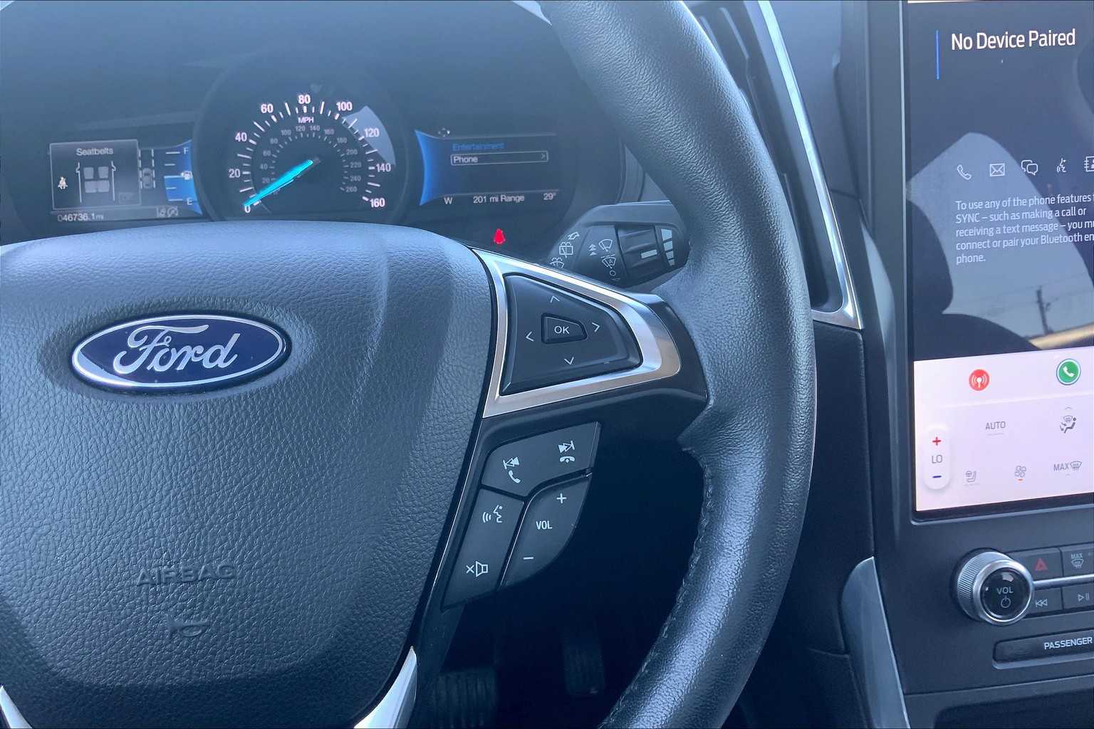 2024 Ford Edge Titanium photo 23