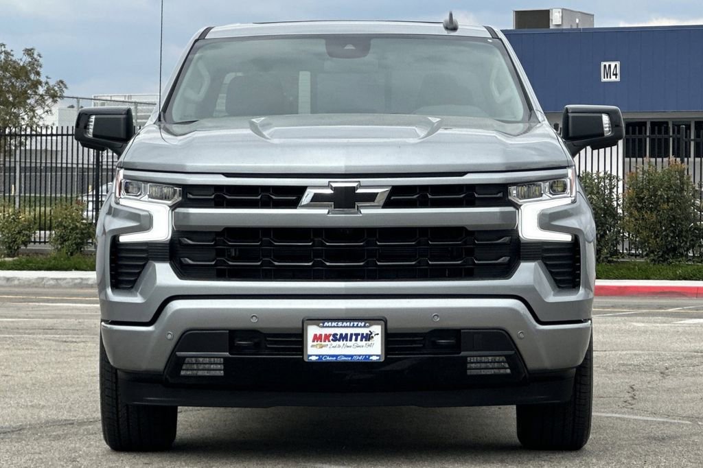 2026 Chevrolet Silverado 1500 RST photo 8
