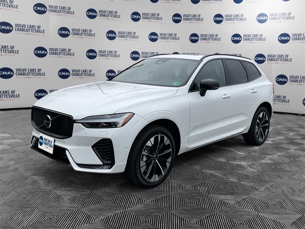 2026 Volvo XC60 Plus's photo