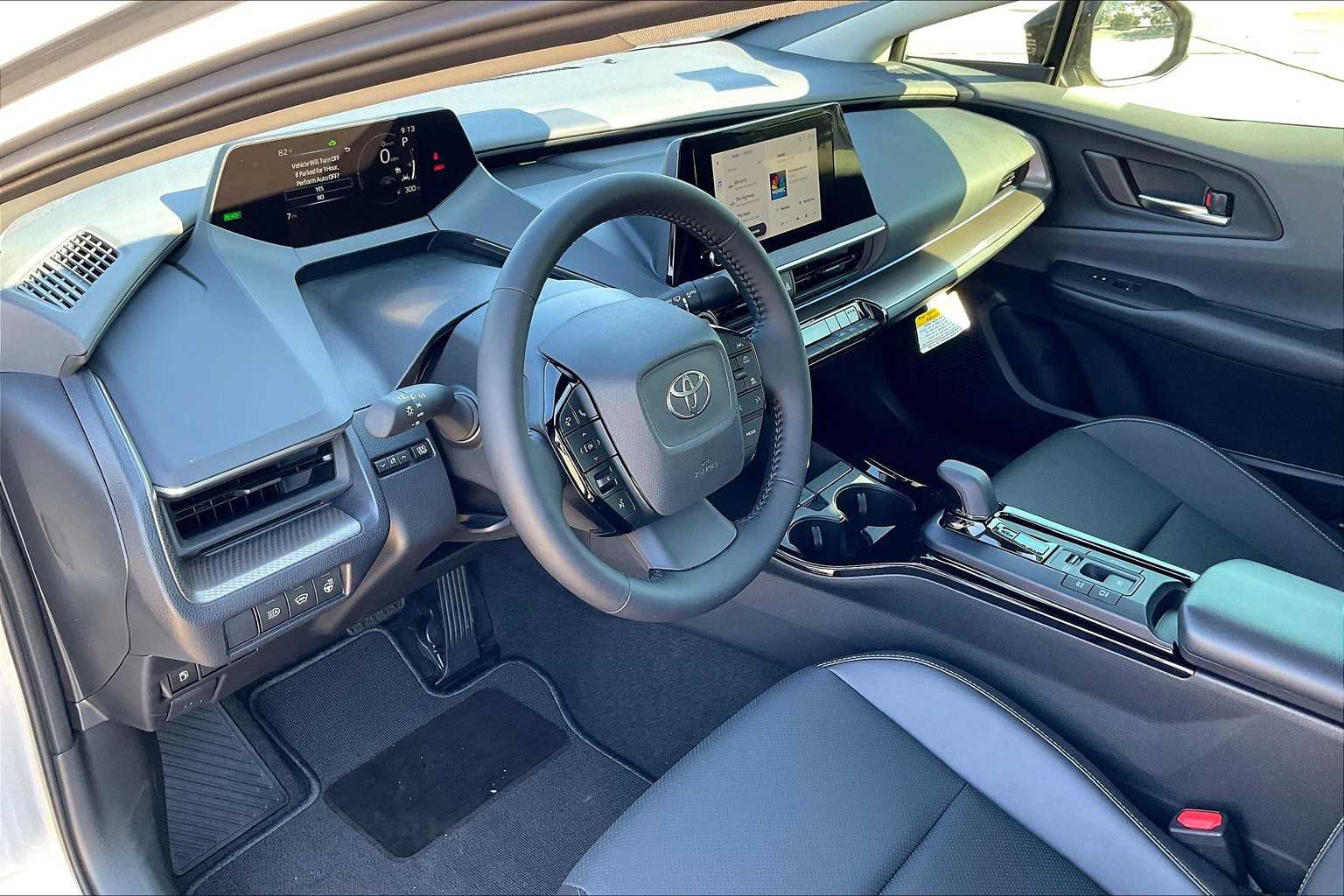 2026 Toyota Prius XLE photo 8