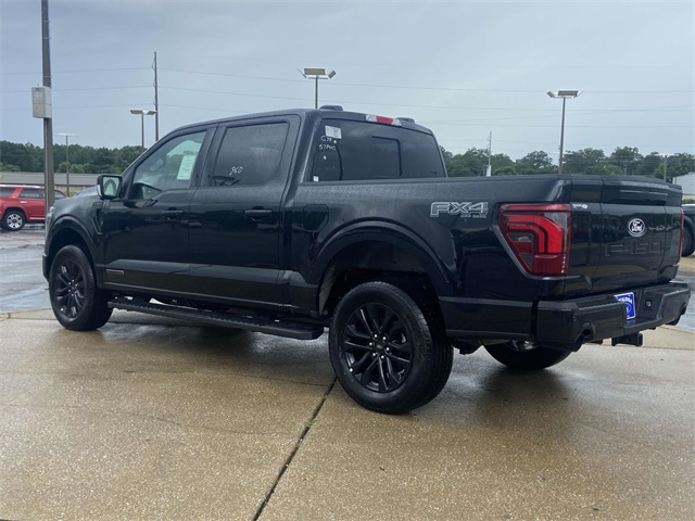 2025 Ford F-150 Lariat photo 3