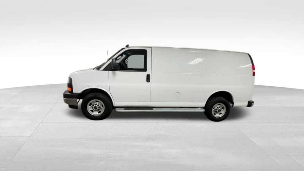 2023 Gmc Savana Cargo 2500 photo 33