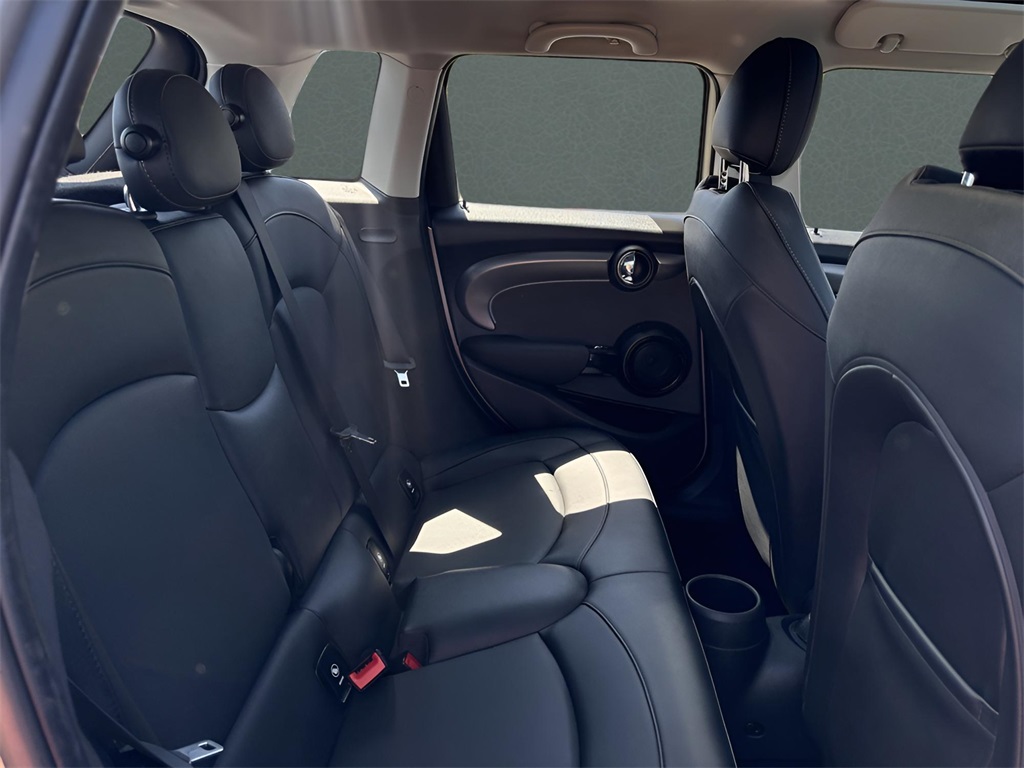 2024 Mini Cooper 4 Door Hardtop Signature photo 16