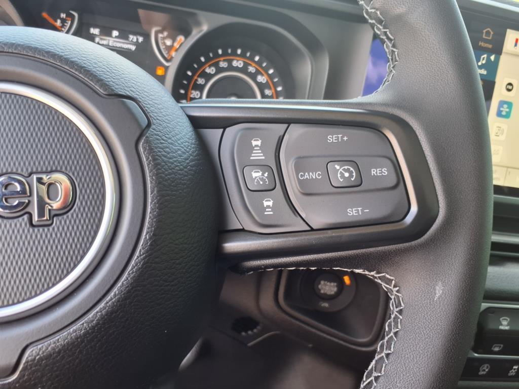 2025 Jeep Gladiator Sport S photo 14