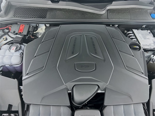 2025 Porsche Cayenne Coupe photo 29