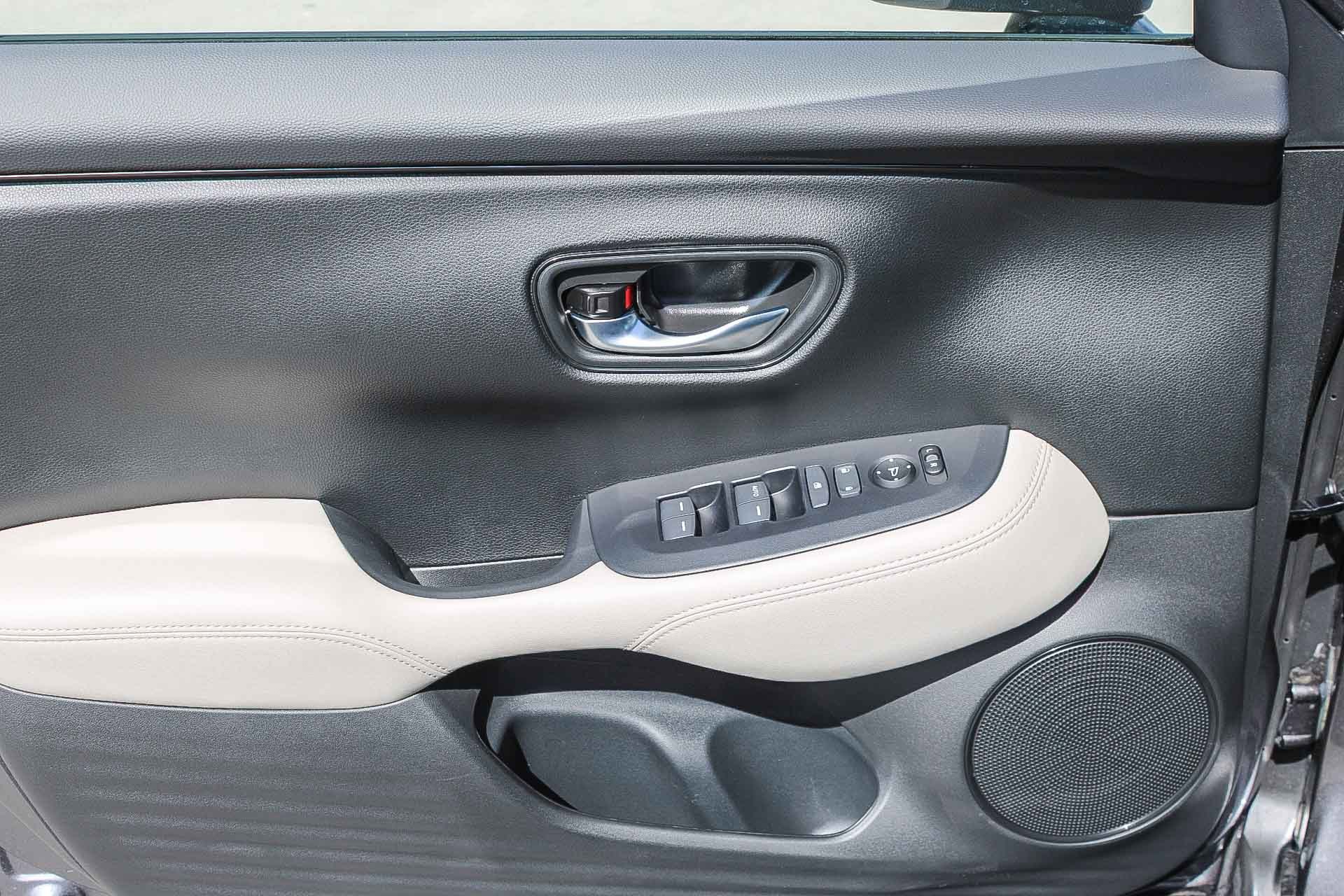 2026 Honda HR-V LX photo 20
