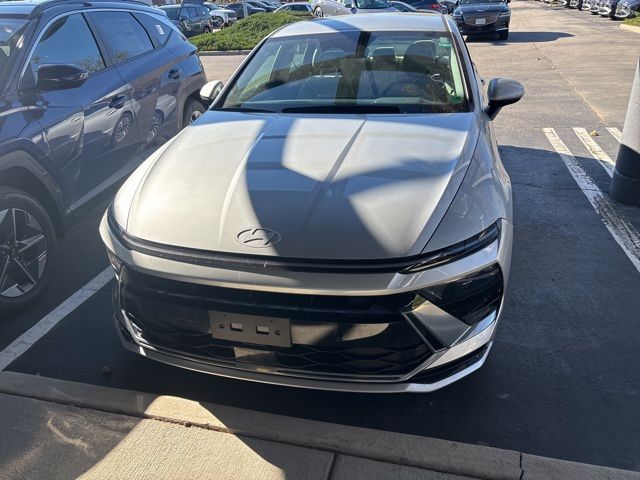 2024 Hyundai Sonata Hybrid SEL photo 3